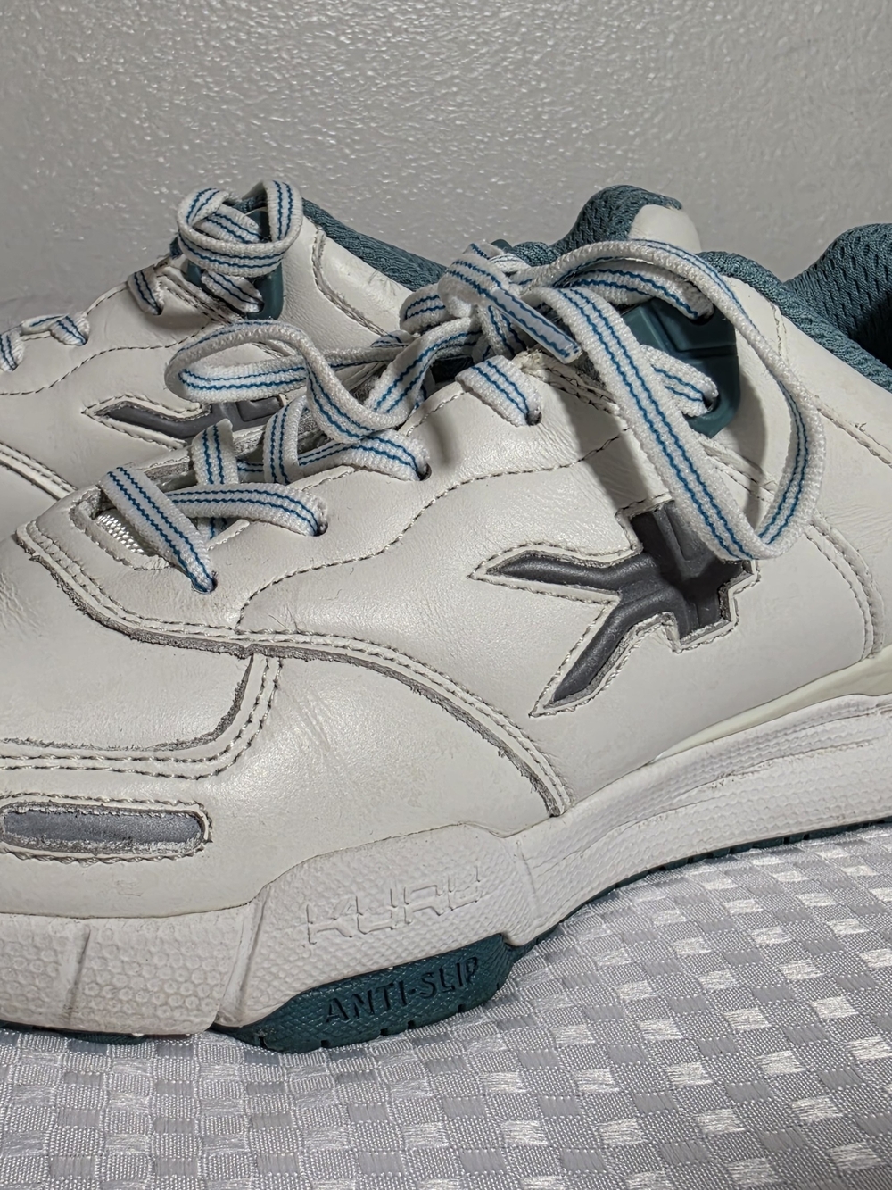 KURU Kinetic Orthopedic Slip Resistant Nursing Work Shoes White Women's 6